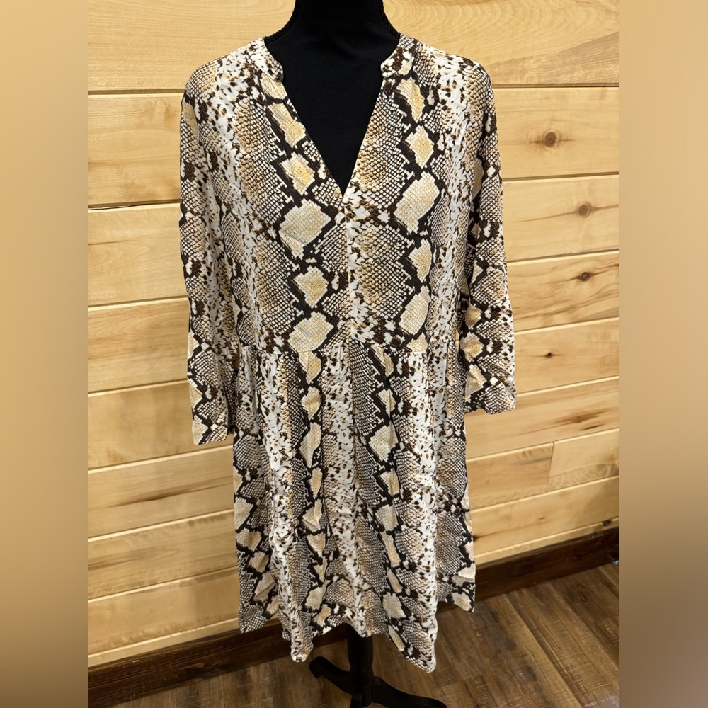 Anthropologie Maeve Juno Snakeskin Print Dress neutral 3/4 sleeve - Medium